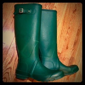 SZ 8 1/2 Unionbay Green Rain Boots